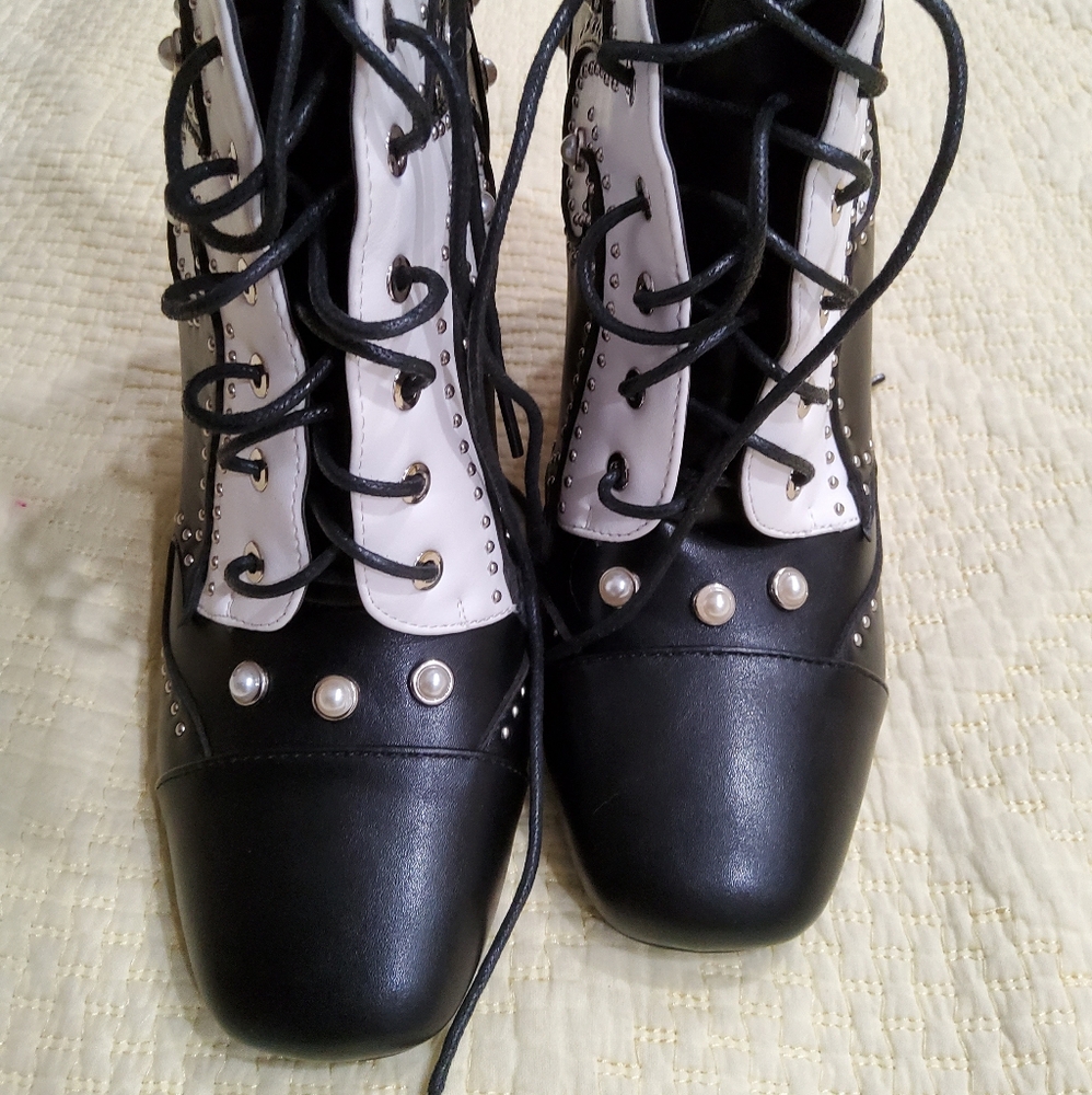 Azalea Wang Marianna's Secret Lace Up Boots Size 9 - Picture 7 of 14